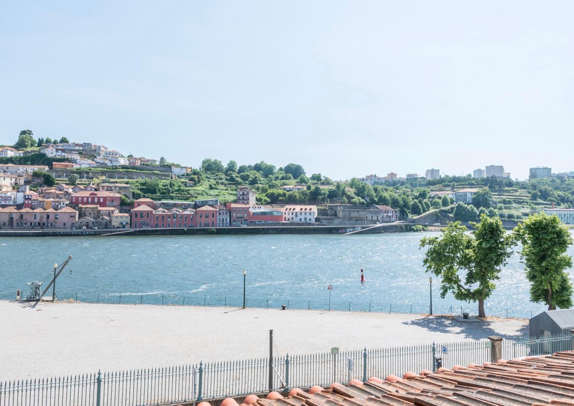 Miragaia - Riverside Suites - Adults Only Porto Room photo